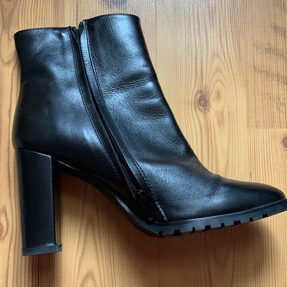 Caramelo Women  boots SZ 10